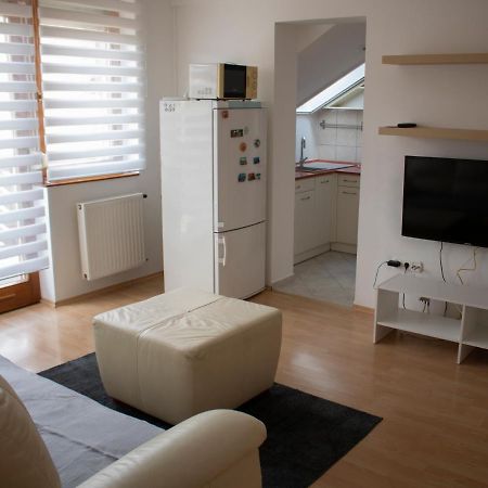 Ferienwohnung Csalogany Apartman Szekszárd Exterior foto