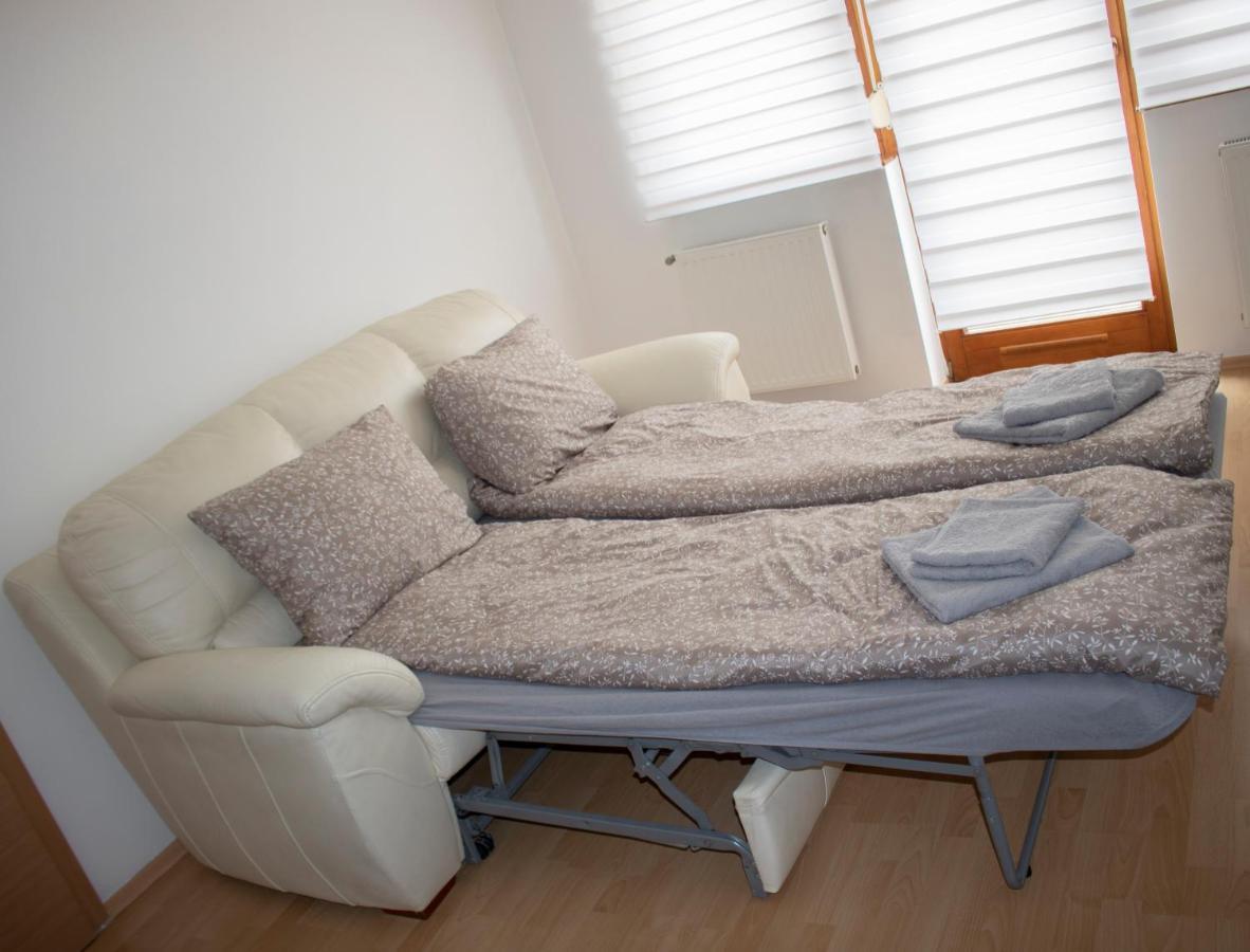 Ferienwohnung Csalogany Apartman Szekszárd Exterior foto